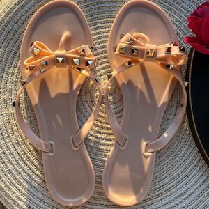 🔥4/$25 New Pink Beige Studded Bow-Tie Jelly Sandals Size 8